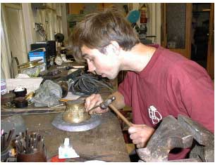  Modelarea unui suport de lamp� cu ajutorul ciocanului