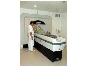  Asisten�� la examinarea cu rezonan�a magnetic� - scoaterea pacientului din tunel