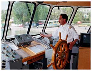 Comanda pornirii motoarelor la toat� capacitatea