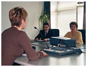 Traducerea �ntr-o alt� limb�, �n cadrul unei videoconferin�e