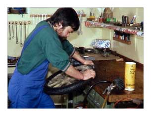  Demontarea unei anvelope